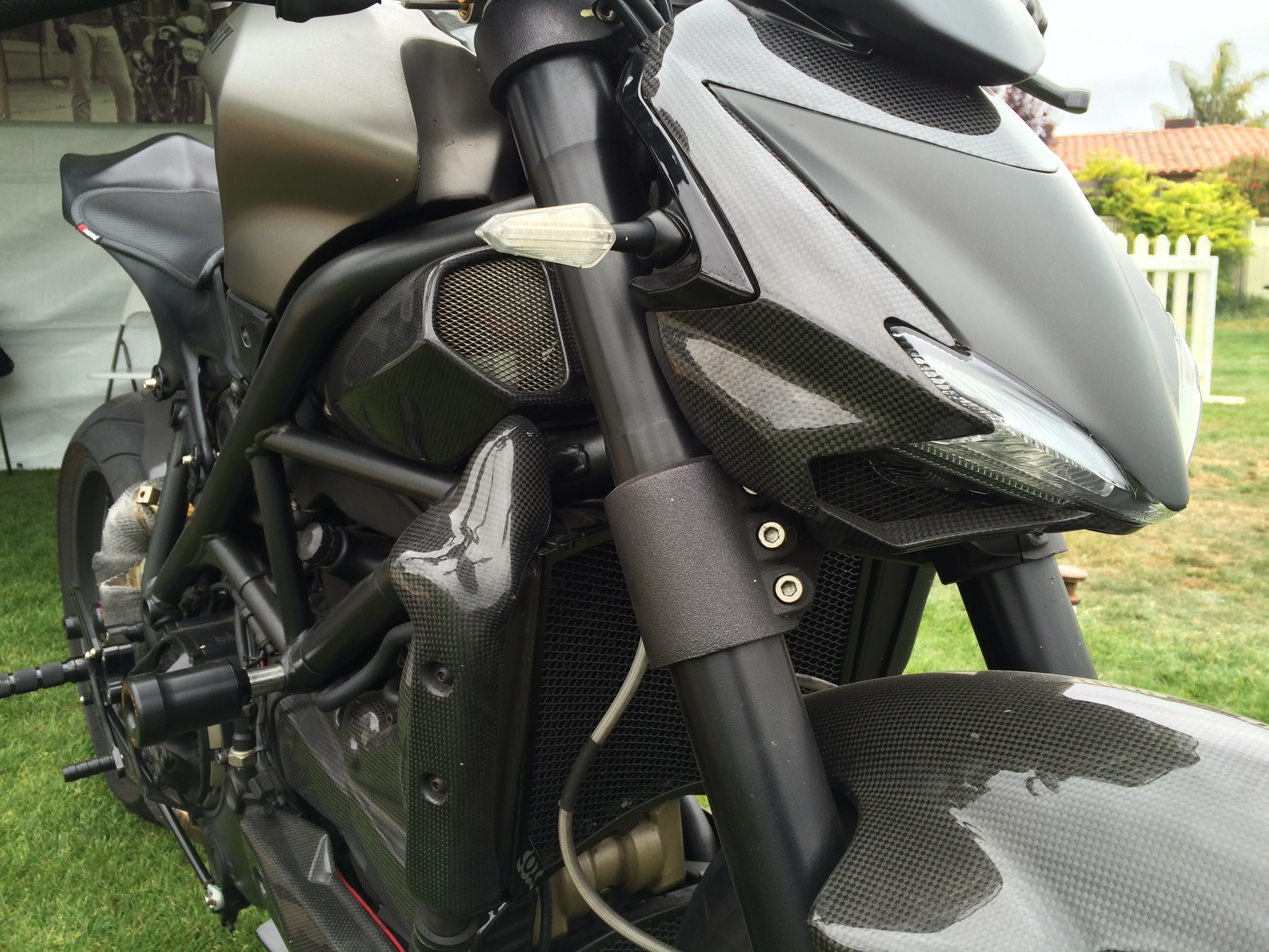 2010 Ducati Streetfighter photo 134